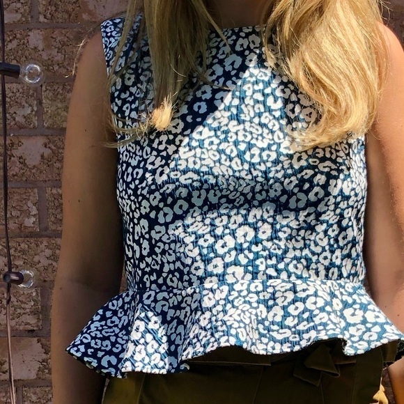ZARA Animal Print Peplum Blouse Size S Green  & White Sleeveless Top Back button - Picture 3 of 8